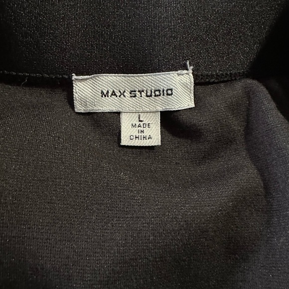 Fun asymmetrical ruffle bottom skirt - Picture 5 of 5